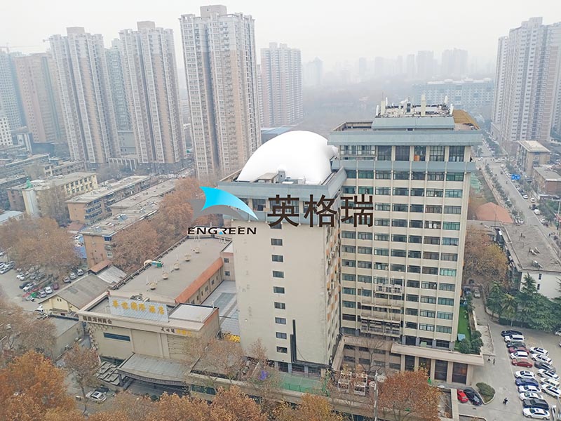 楼顶草莓视频下载网址运动空间吸引了不少人的目光和运动热情，提升了周边区域的活力